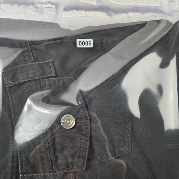 Riders Women's Denim Shorts Black Tabbed Cuff size 16M Small Button Flap Pockets - Picture 11 of 11